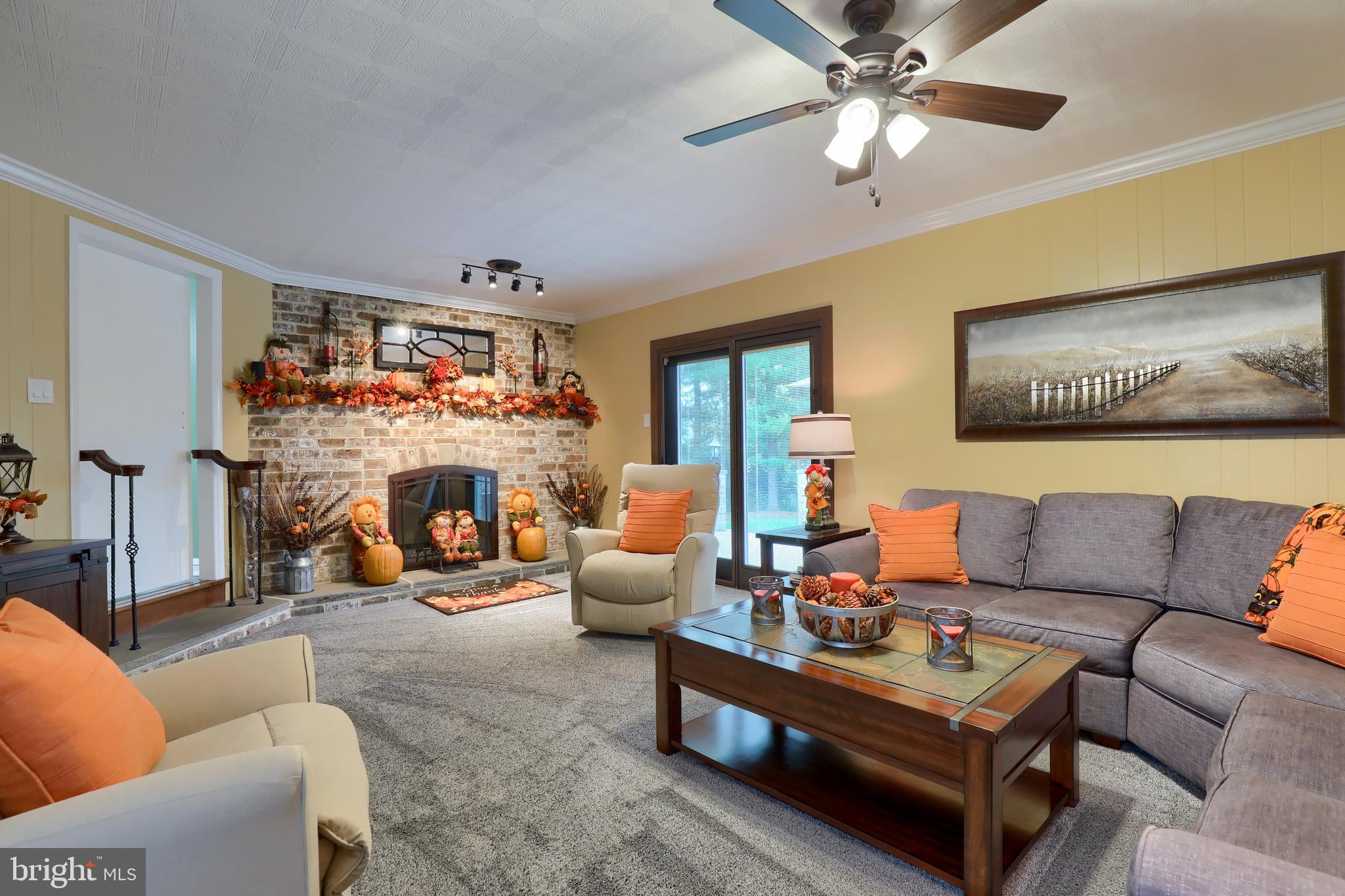 SCHOOL LANE HILLS - Residential