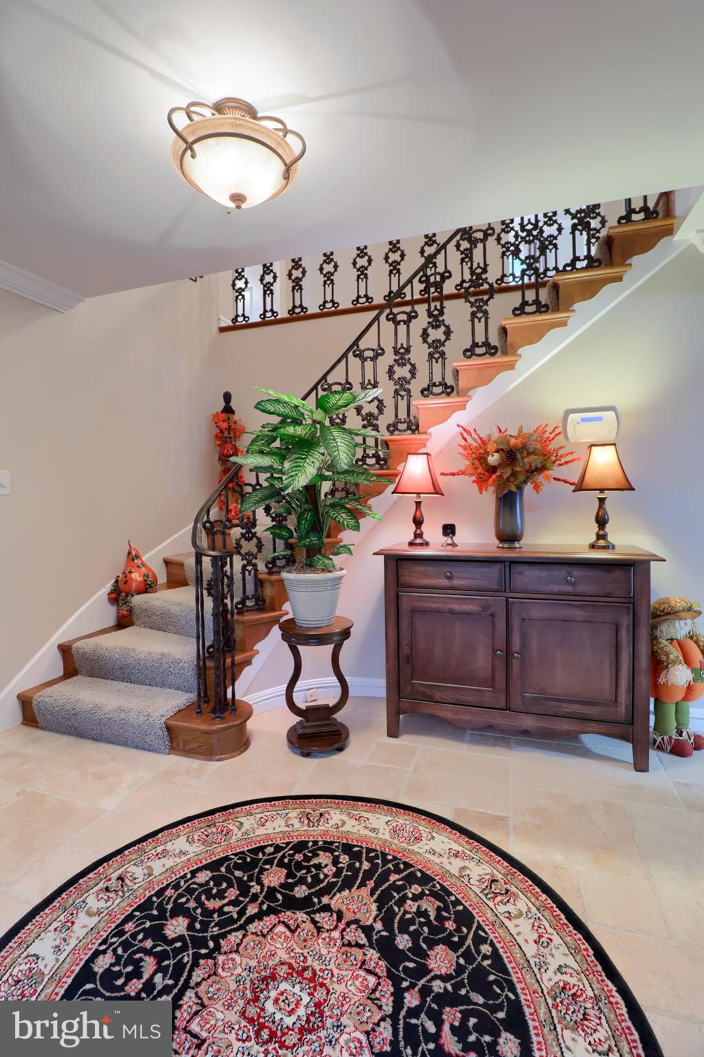 SCHOOL LANE HILLS - Residential