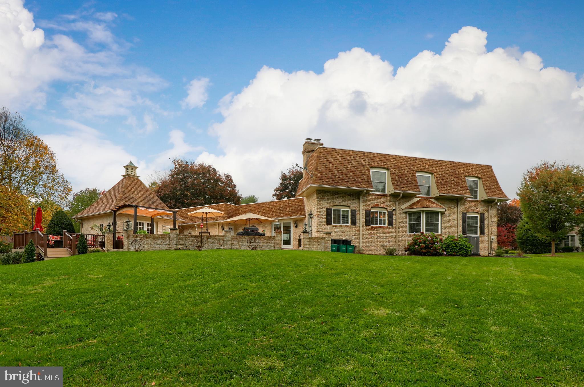 SCHOOL LANE HILLS - Residential