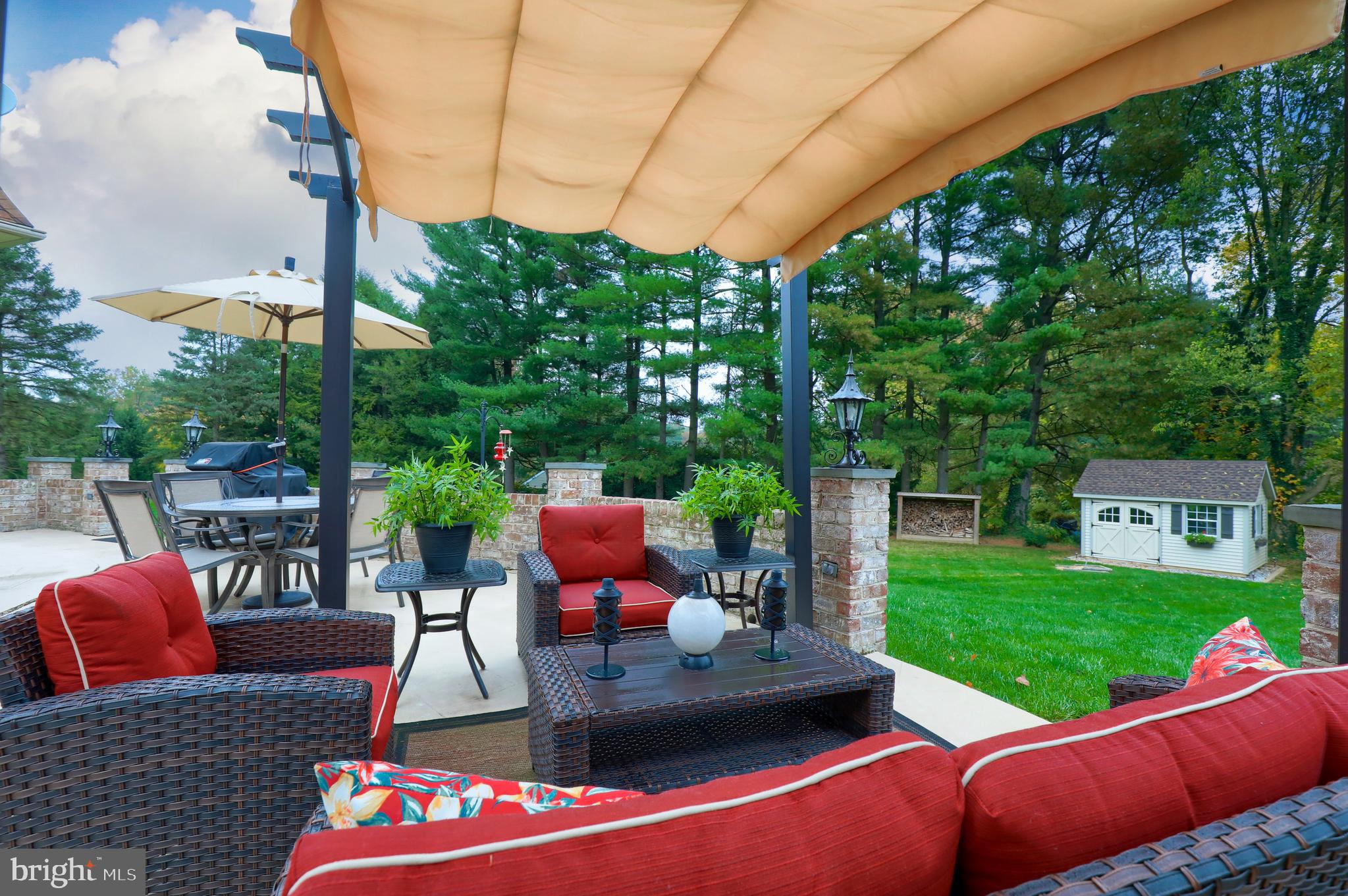 SCHOOL LANE HILLS - Residential