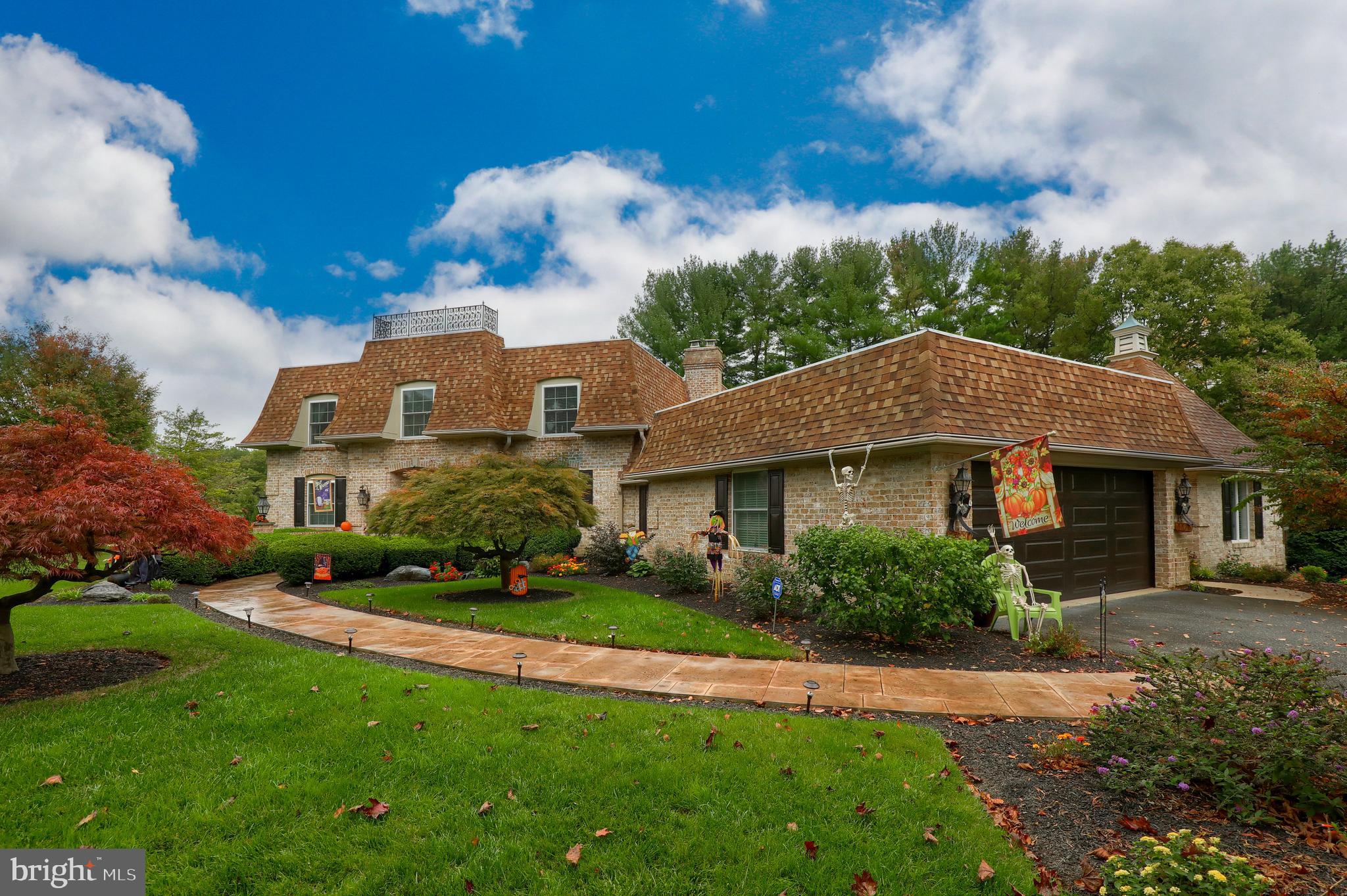 SCHOOL LANE HILLS - Residential