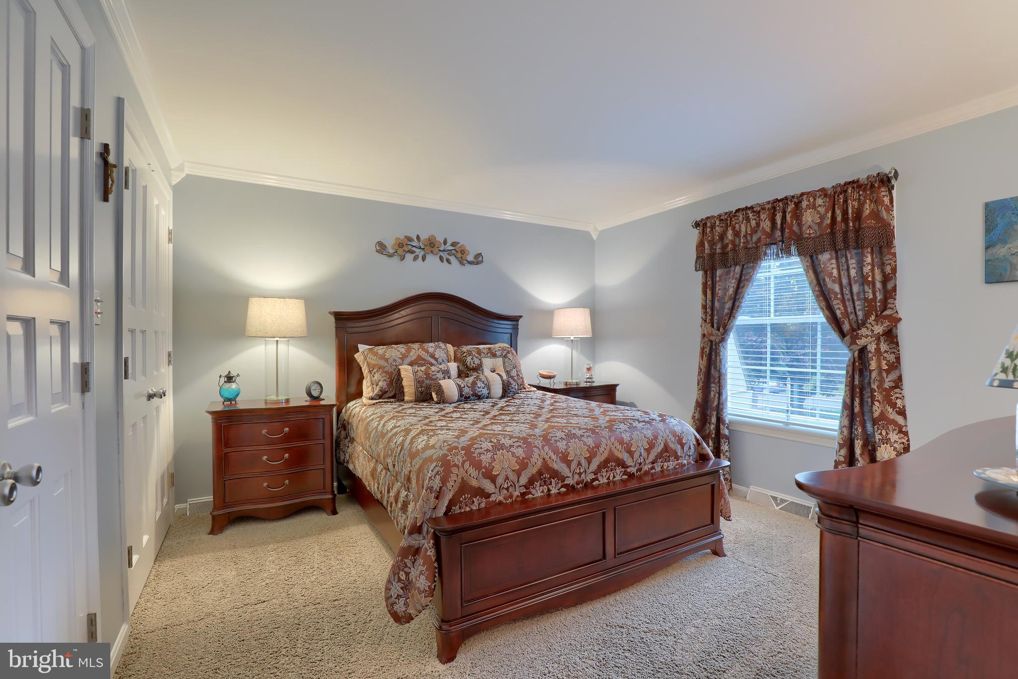 SCHOOL LANE HILLS - Residential