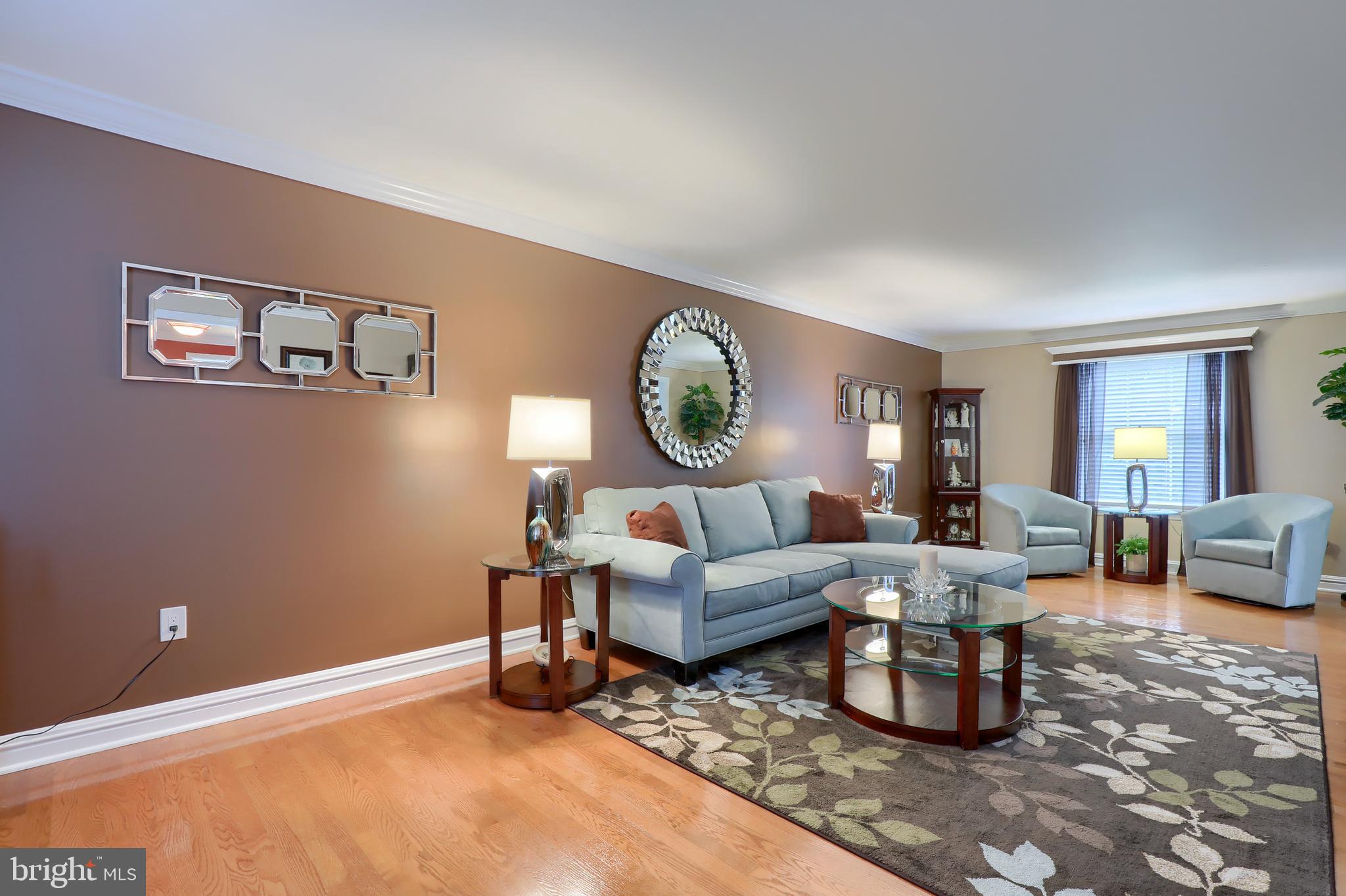 SCHOOL LANE HILLS - Residential