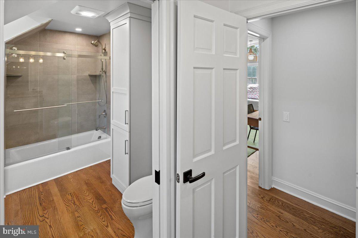 CHESTNUT HOLLOW - Residential