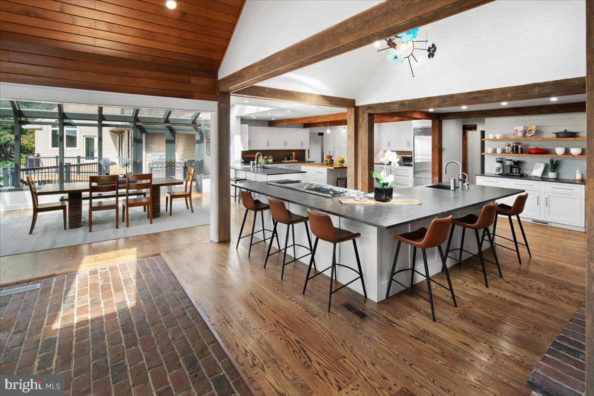 CHESTNUT HOLLOW - Residential