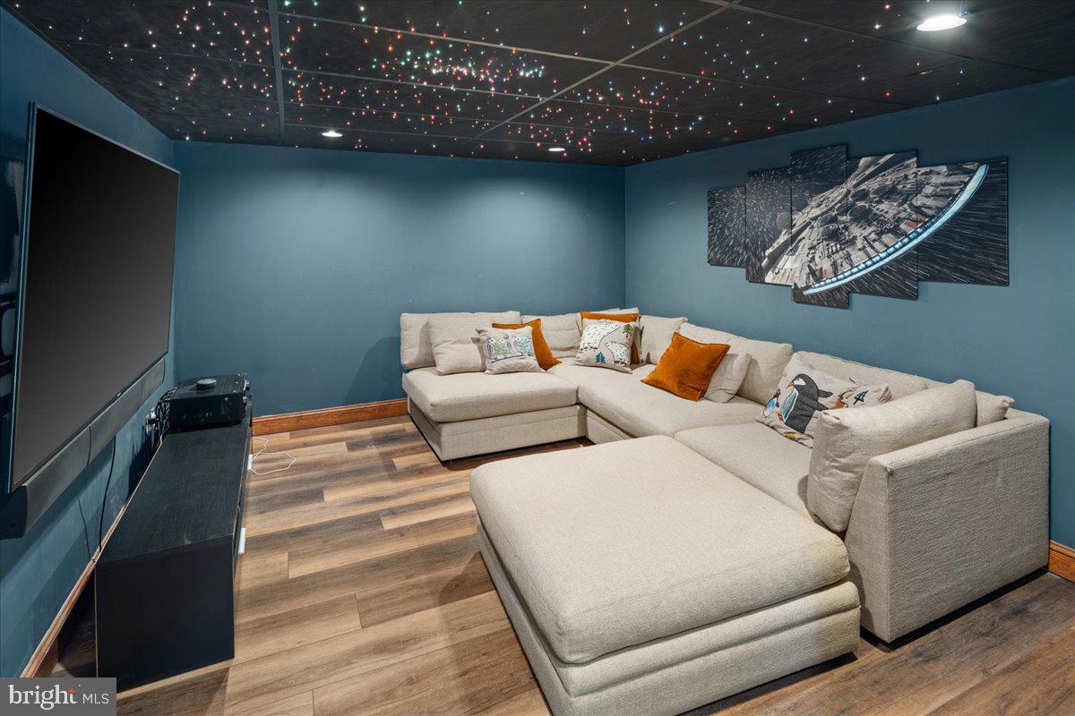 CHESTNUT HOLLOW - Residential