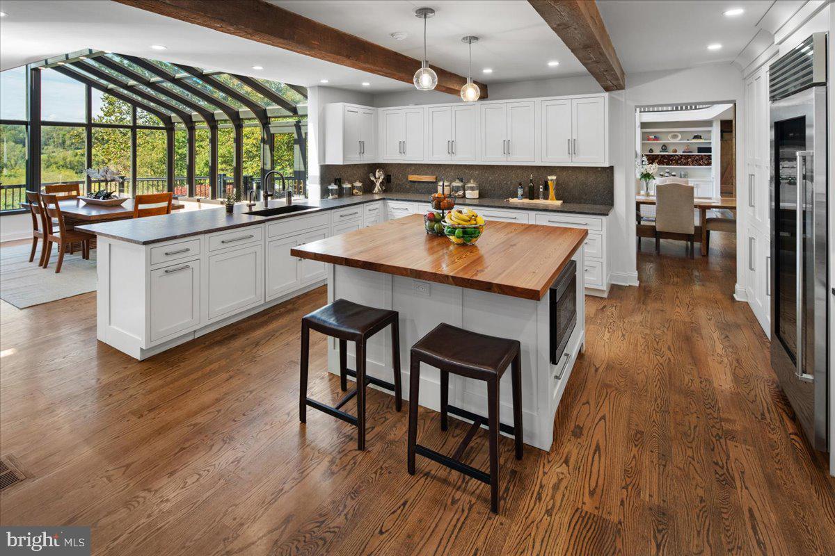 CHESTNUT HOLLOW - Residential