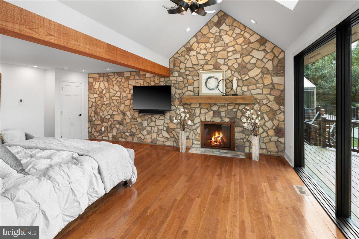 CHESTNUT HOLLOW - Residential