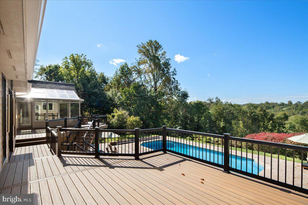 CHESTNUT HOLLOW - Residential