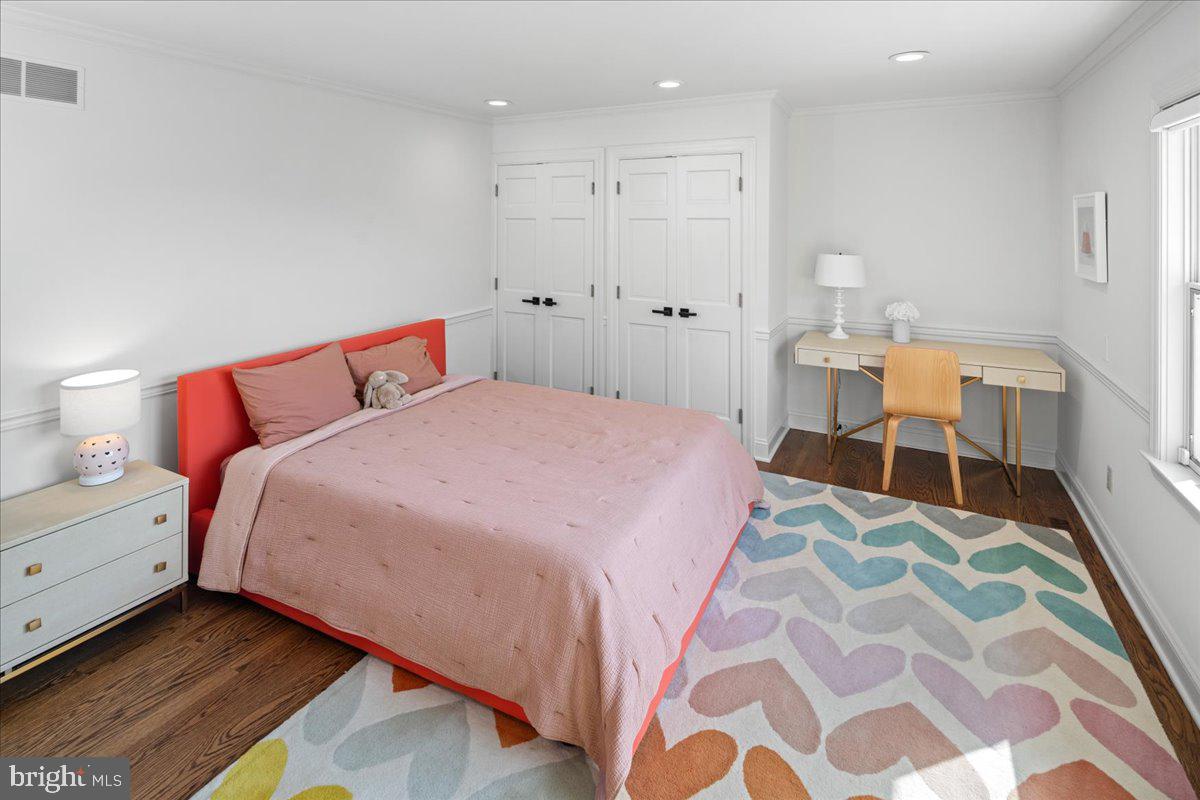 CHESTNUT HOLLOW - Residential