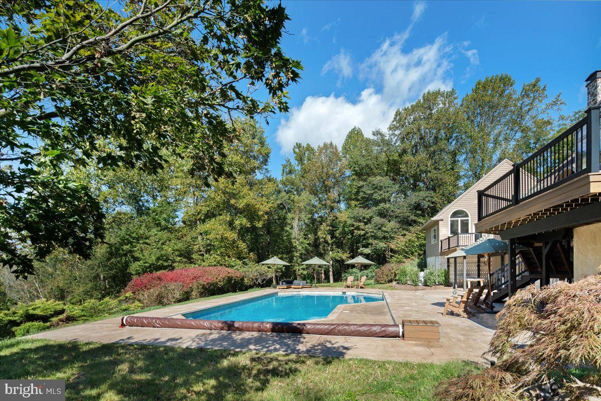 CHESTNUT HOLLOW - Residential