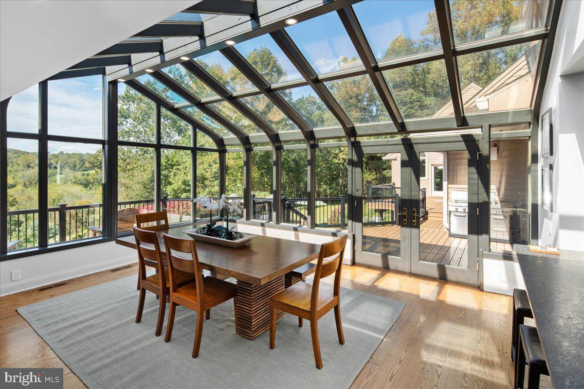 CHESTNUT HOLLOW - Residential