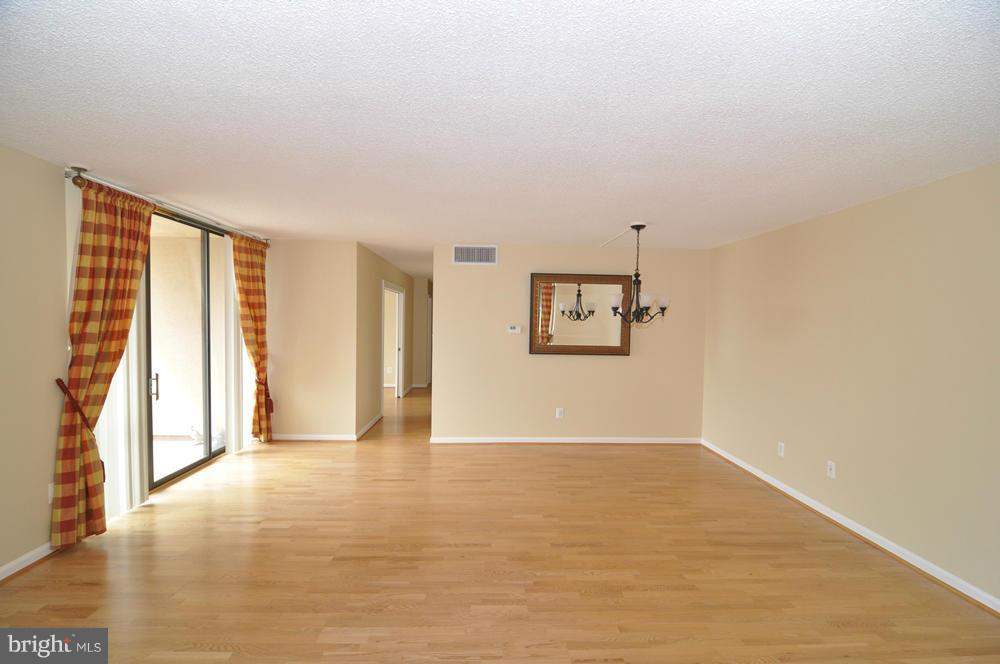 THE REPRESENTATIVE - Residential Lease