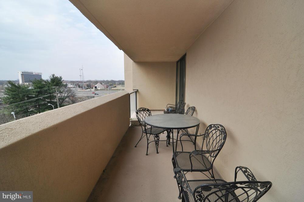 THE REPRESENTATIVE - Residential Lease