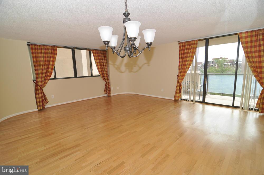 THE REPRESENTATIVE - Residential Lease