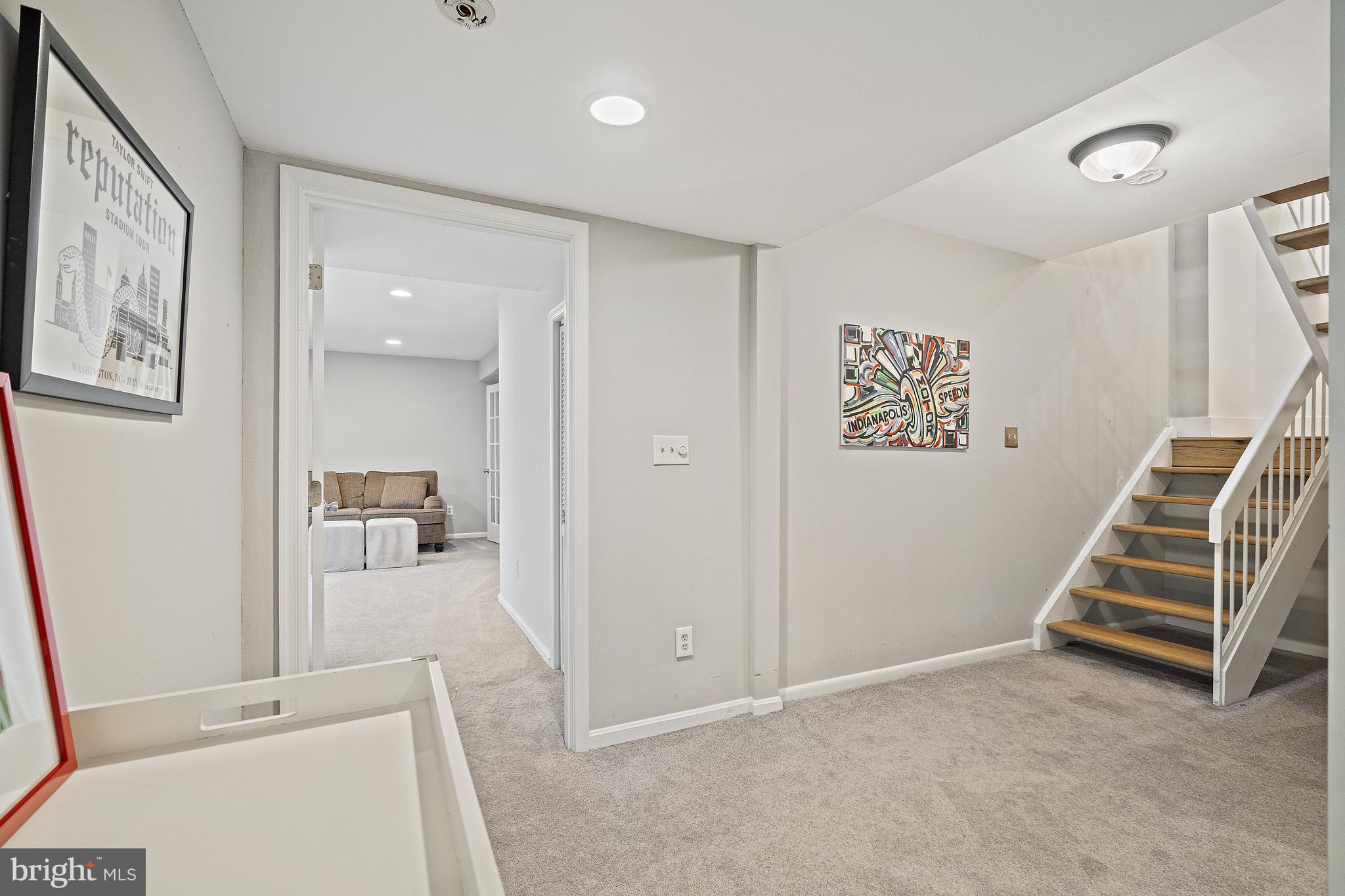 OLD MILL ESTATES - Residential