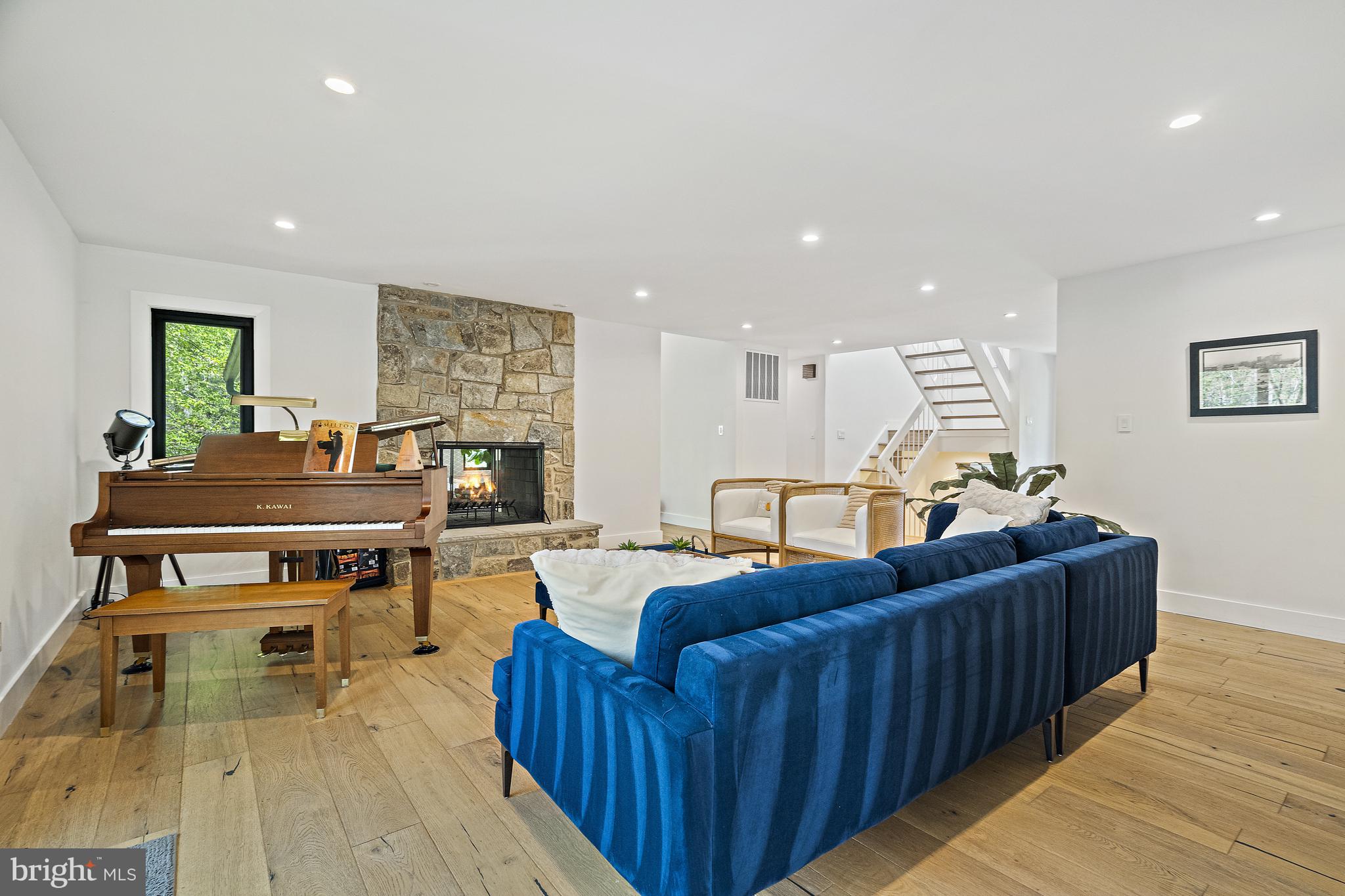 OLD MILL ESTATES - Residential