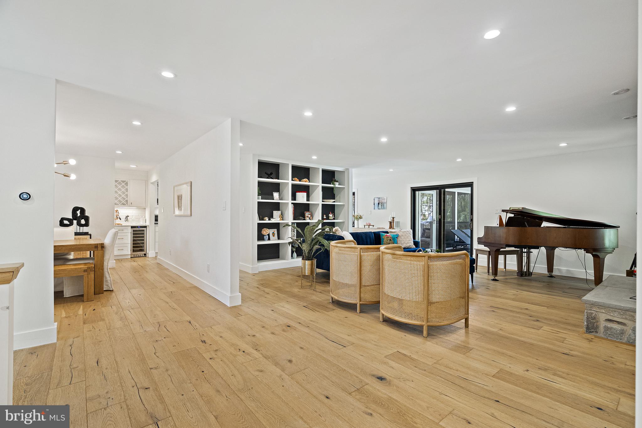 OLD MILL ESTATES - Residential