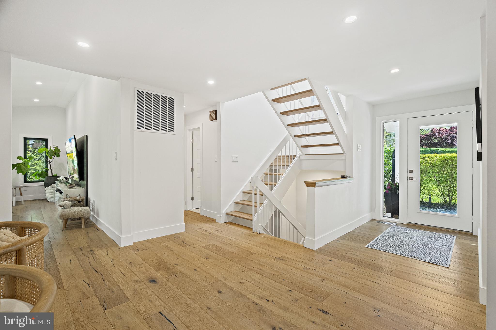 OLD MILL ESTATES - Residential