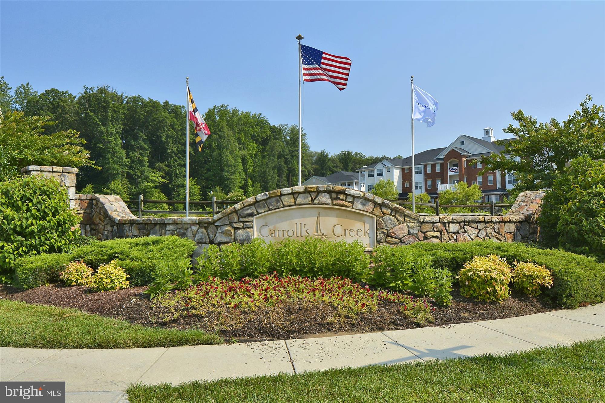 CARROLLS CREEK - Residential