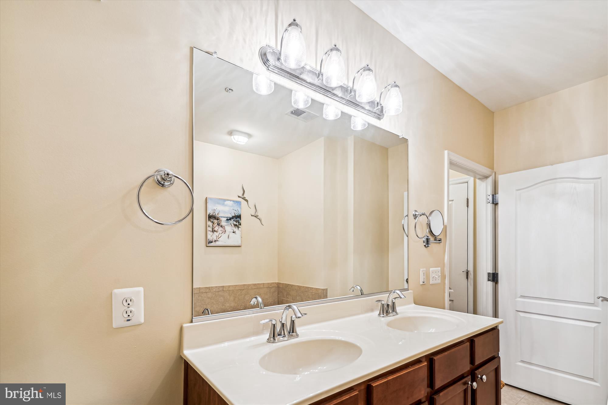 CARROLLS CREEK - Residential