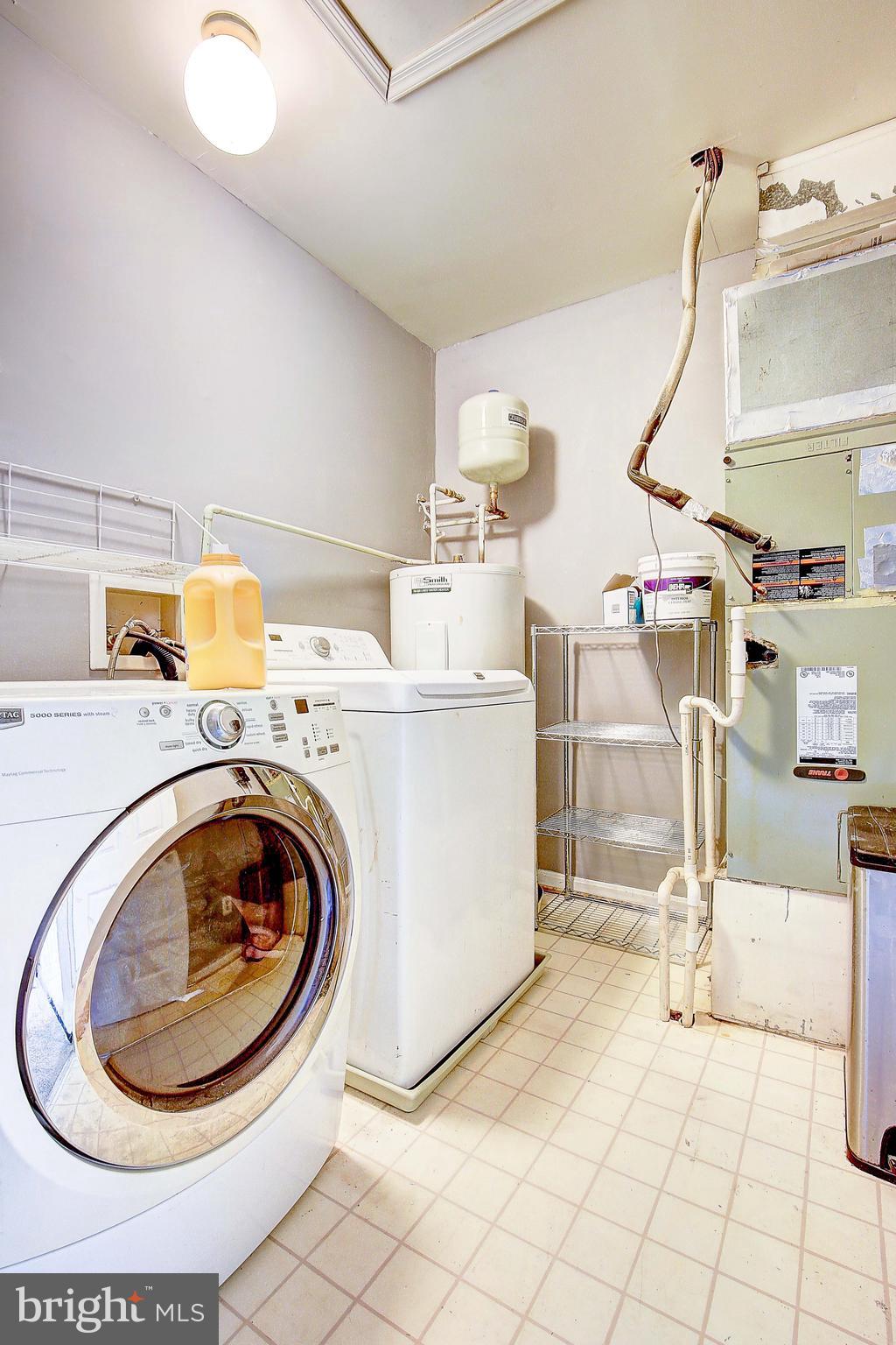 MARINERS LANDING - Residential