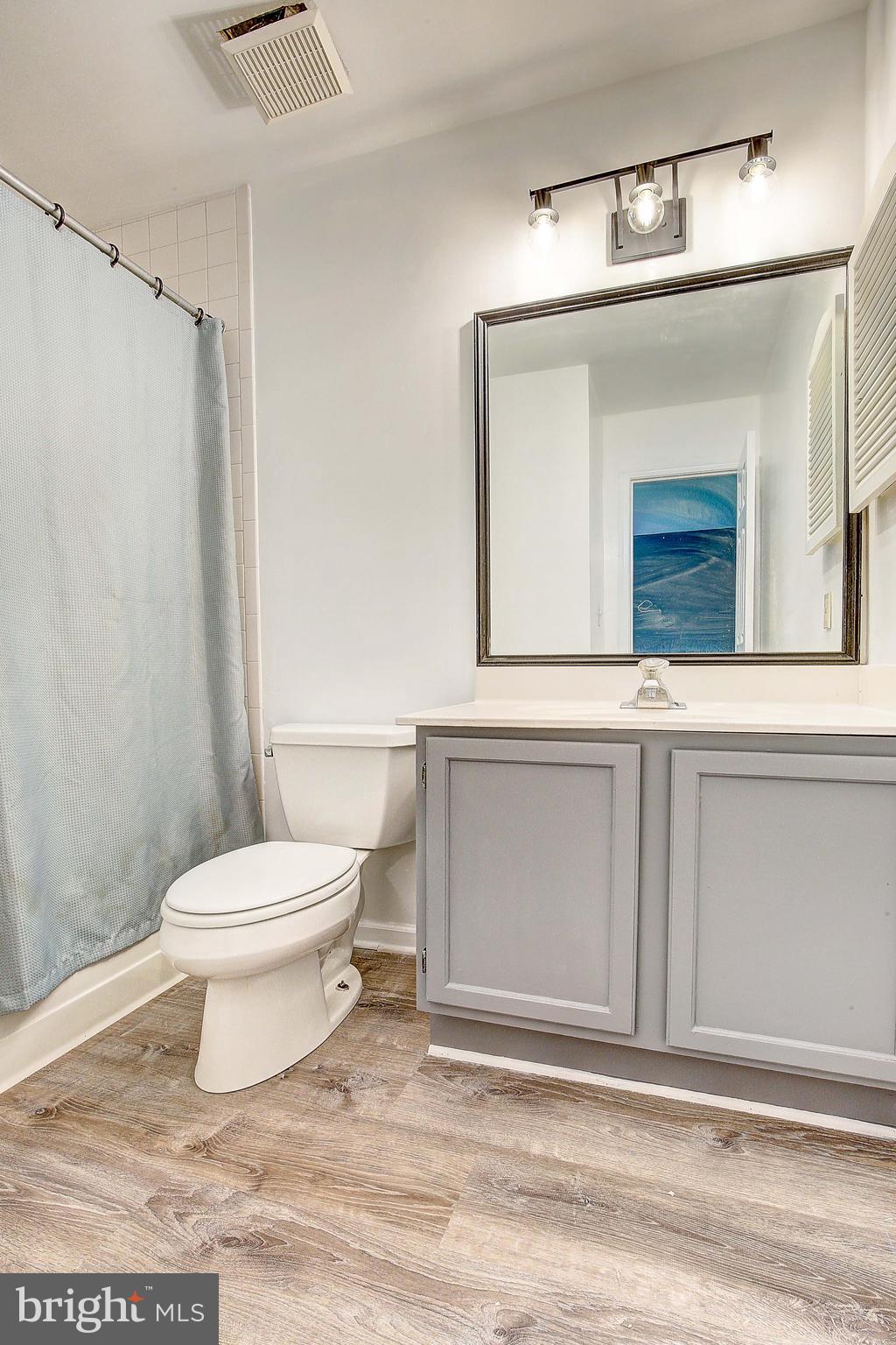 MARINERS LANDING - Residential