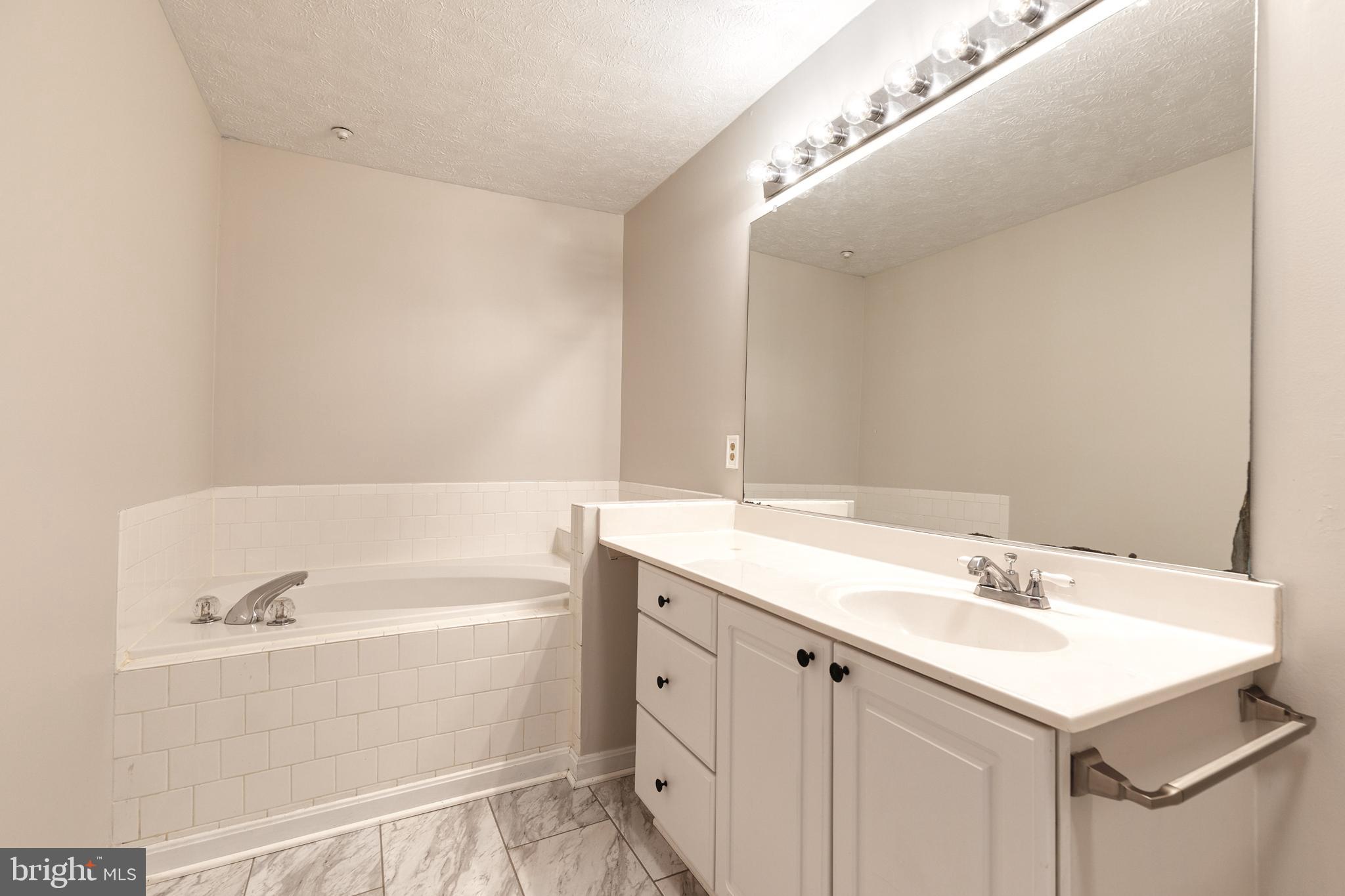 WALDEN - Residential Lease