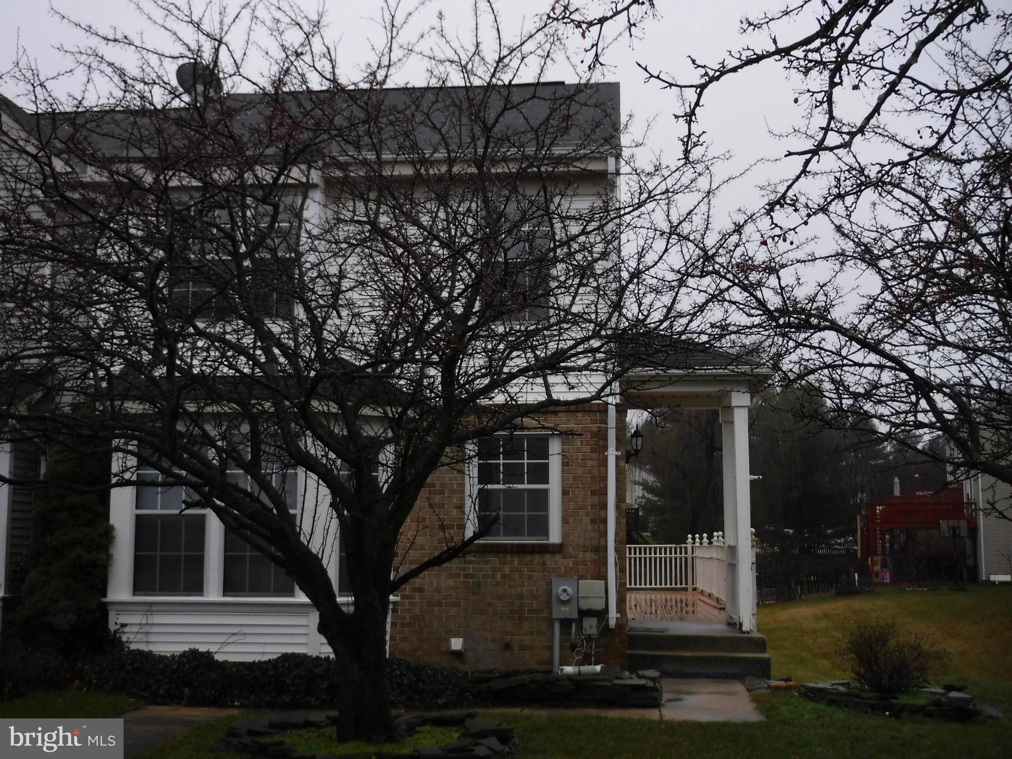 SUBURBIA - Residential