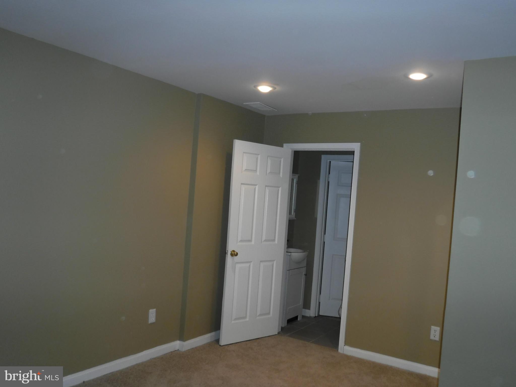 SUBURBIA - Residential