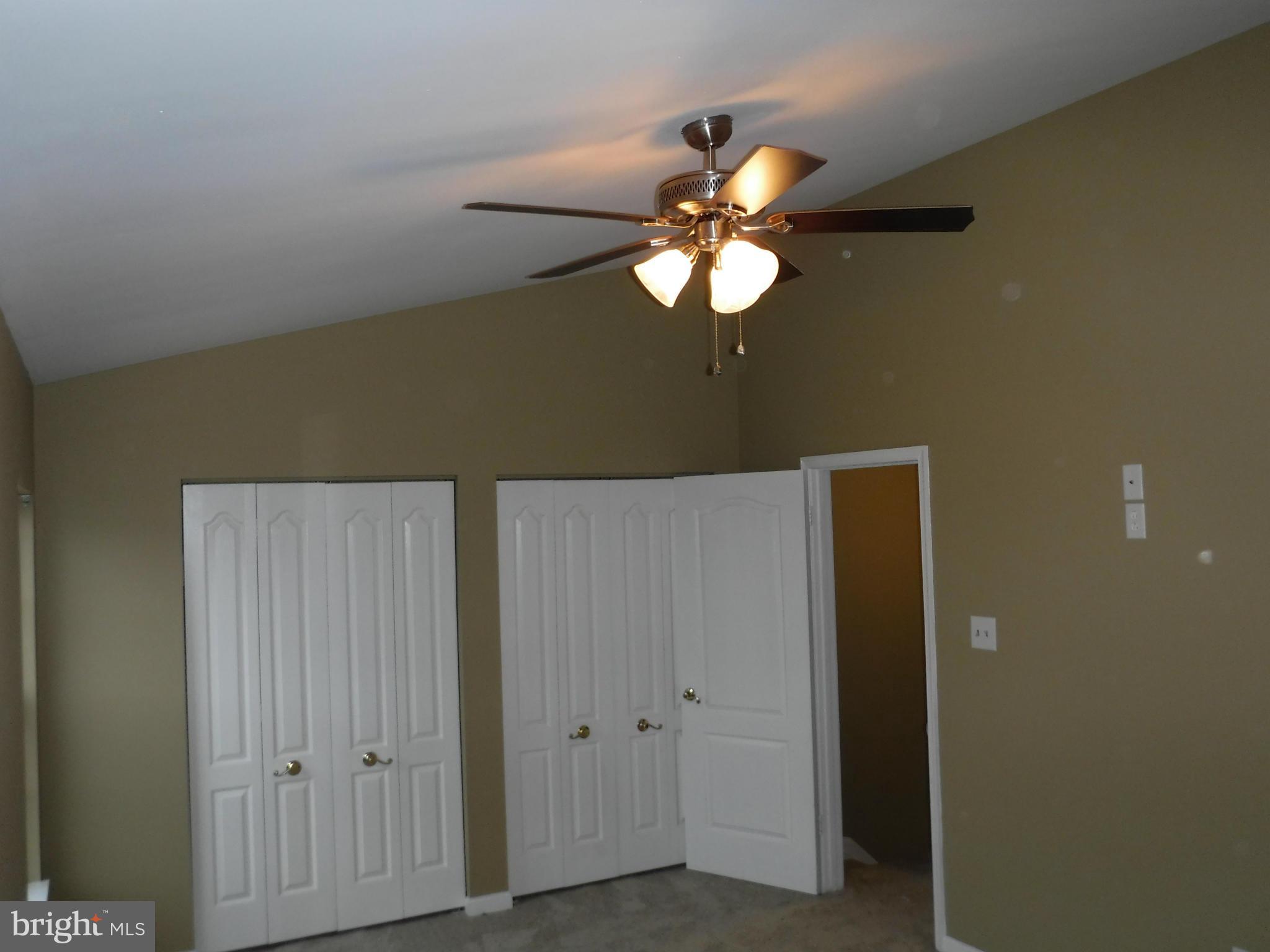 SUBURBIA - Residential