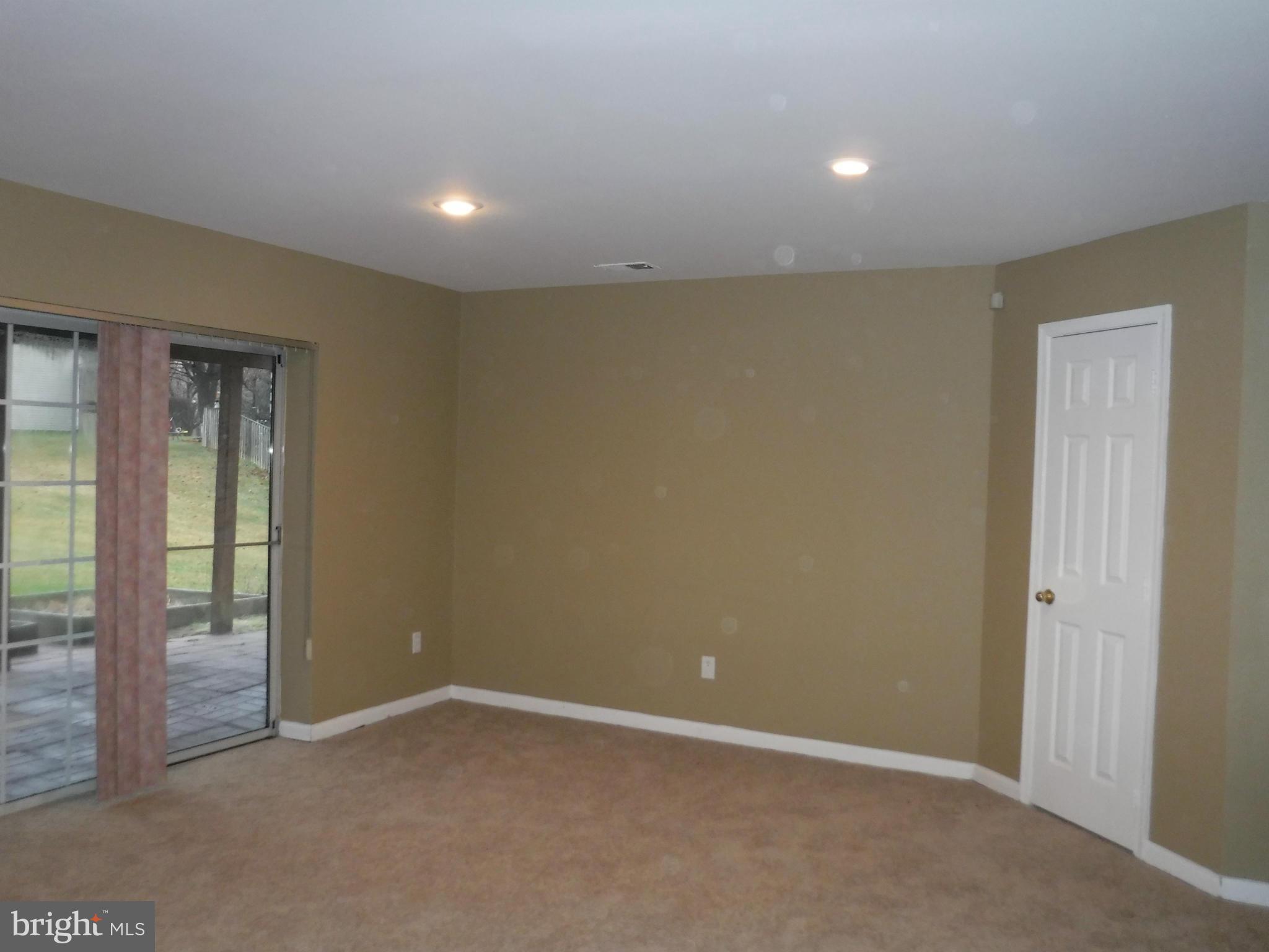 SUBURBIA - Residential