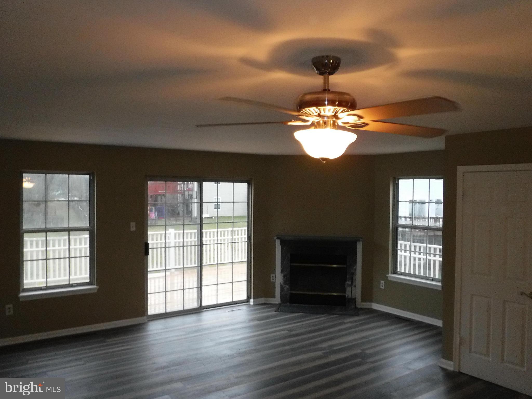 SUBURBIA - Residential