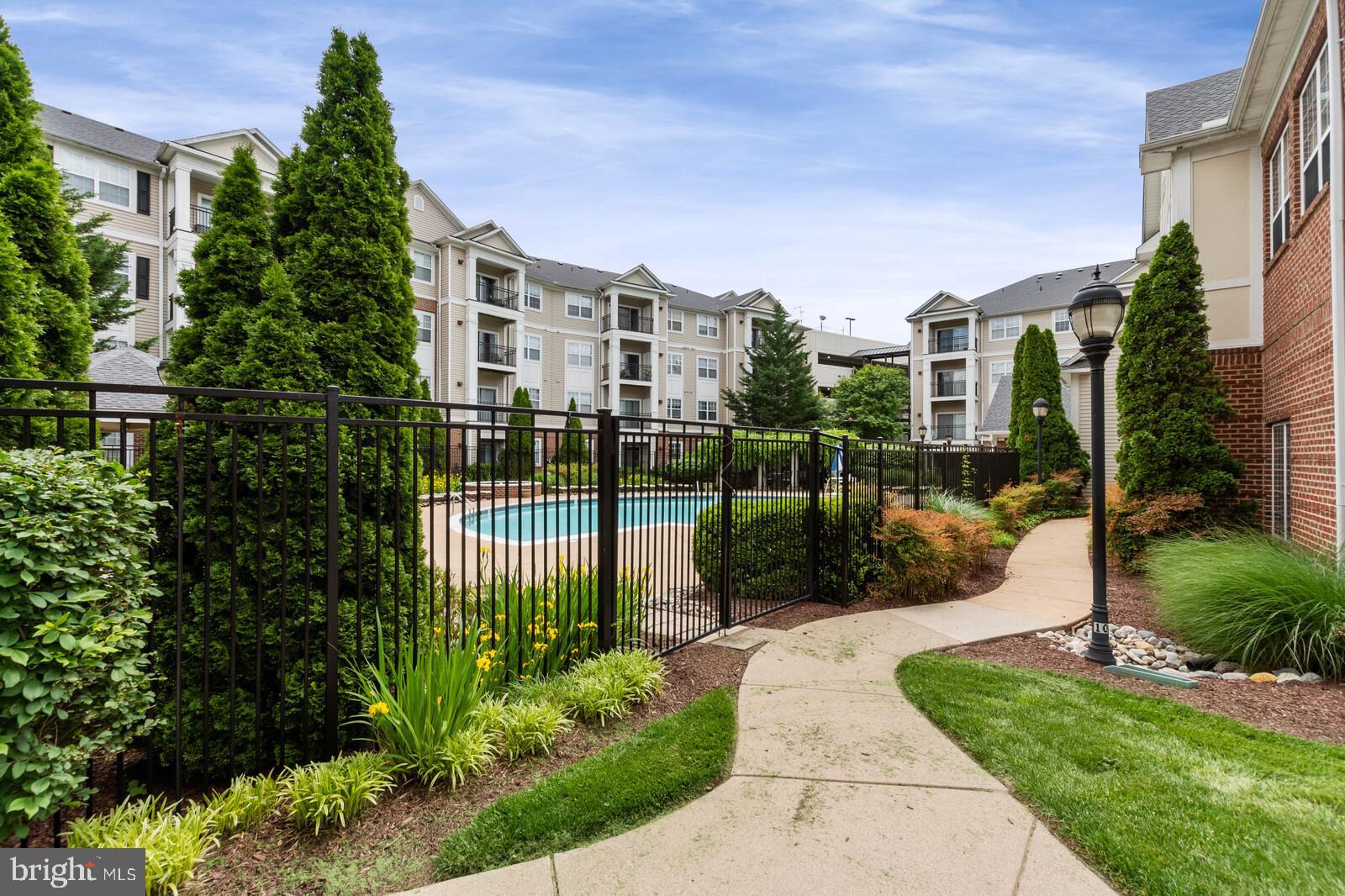12958 CENTRE PARK CIRCLE 219