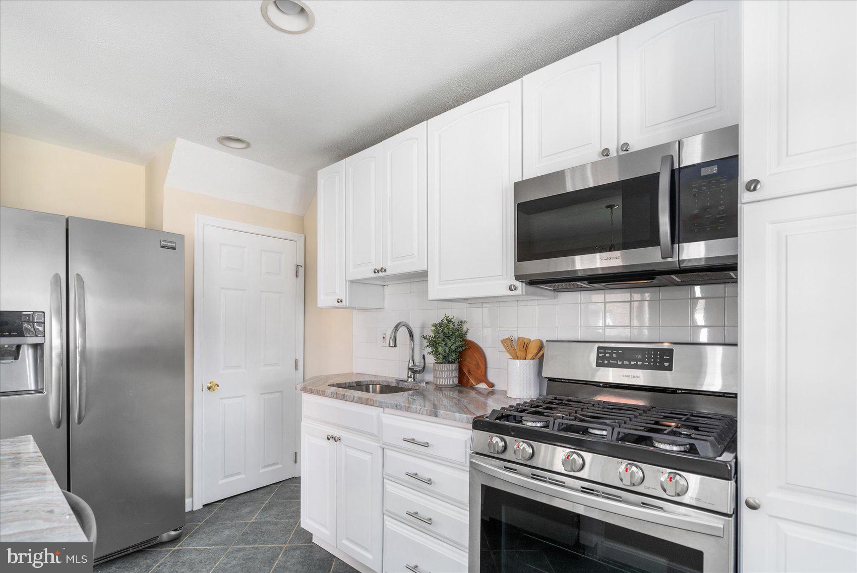 WEST INVERNESS - Residential