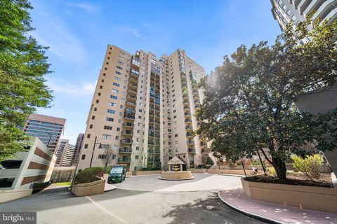 Condo For Sale - 1211 S Eads Street #1305<br/> ARLINGTON, VA 22202
