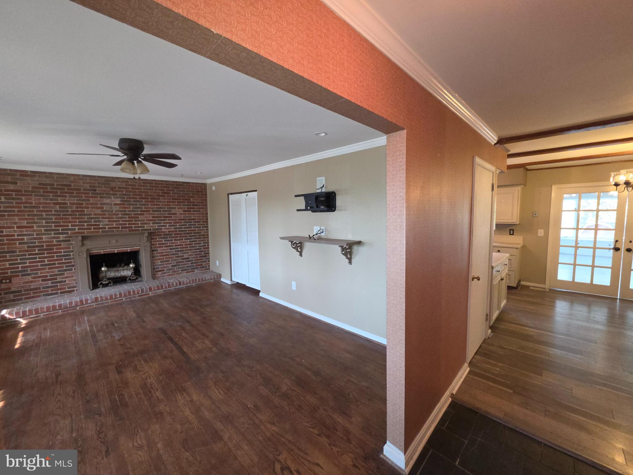 11223 COUNTRY ROAD