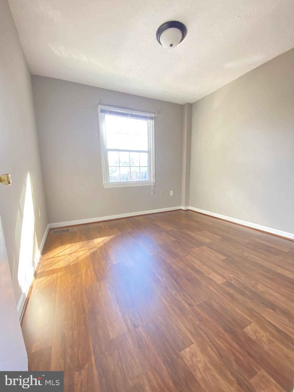 BELLE AMI CONDO-PHASE 2> - Residential Lease