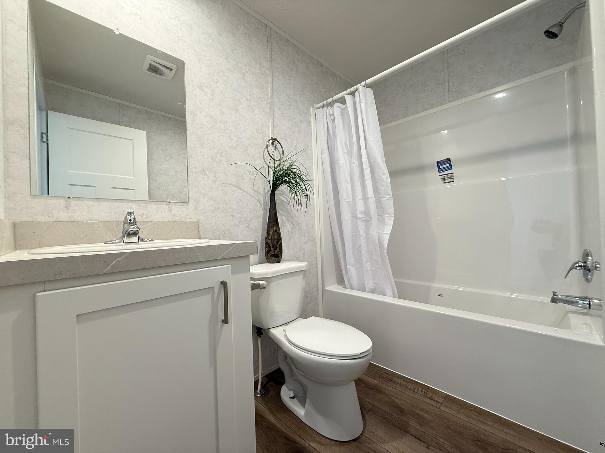 HONEY BROOK MANOR - Residential