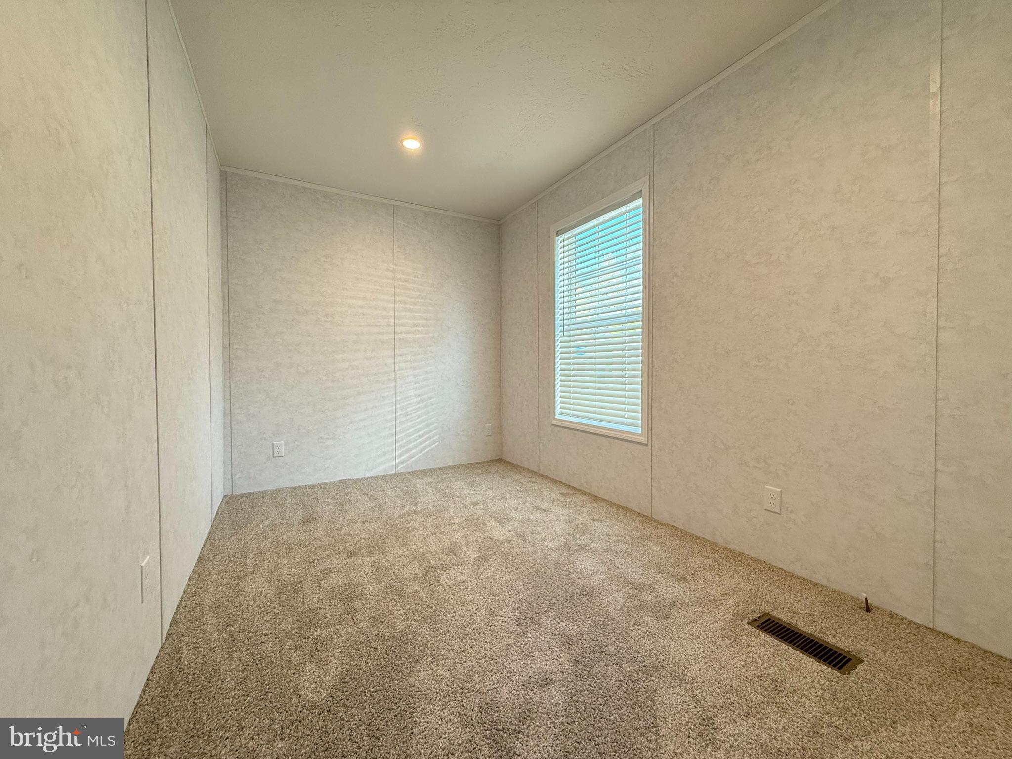 HONEY BROOK MANOR - Residential