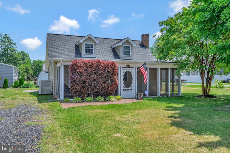 Welcome to this adorable cape cod located on a large corner lot in the wonderful community of Fairview Beach.  Enjoy sipping drinks on the screened in porch all year round.  Walk to the end  of the driveway for views of the river. This home has 3 bedrooms and 2 baths with lots of potential. Just waiting for the new owner , it can be an amazing home or weekend getaway for someone .