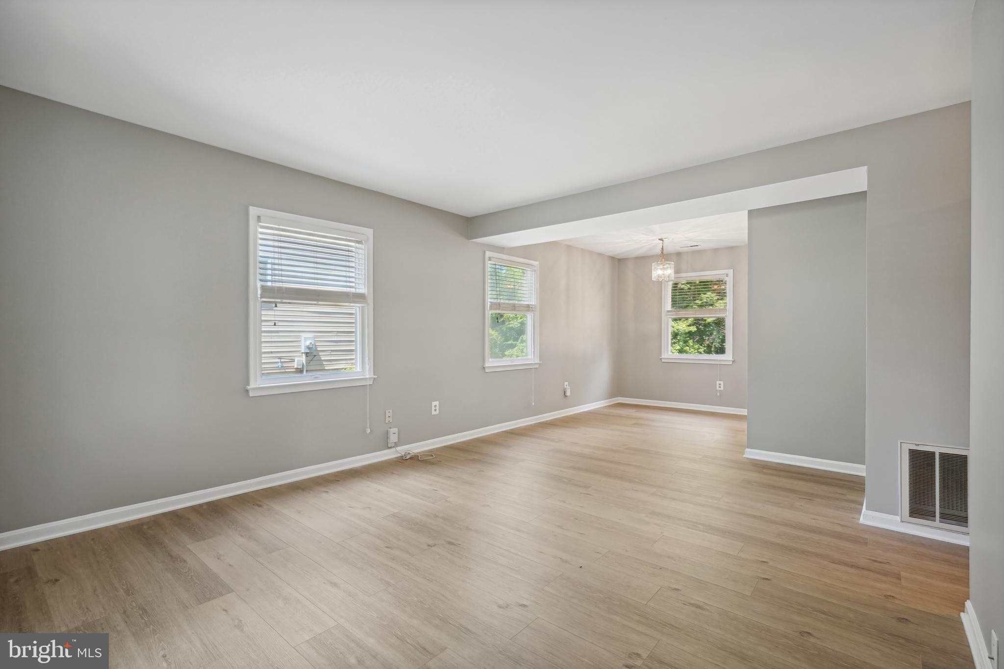 PIMMIT HILLS - Residential Lease