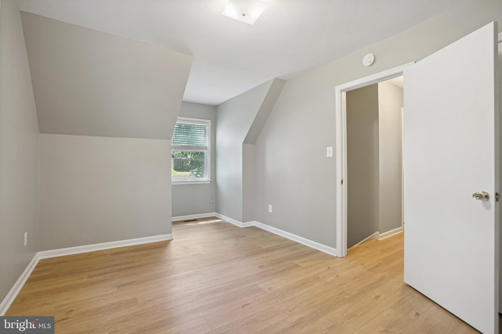 PIMMIT HILLS - Residential Lease