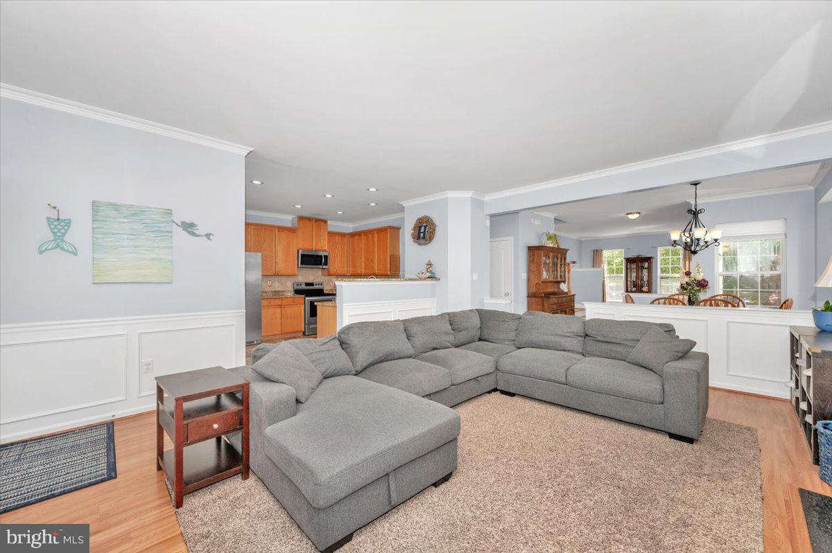 SPRING RIDGE - Residential