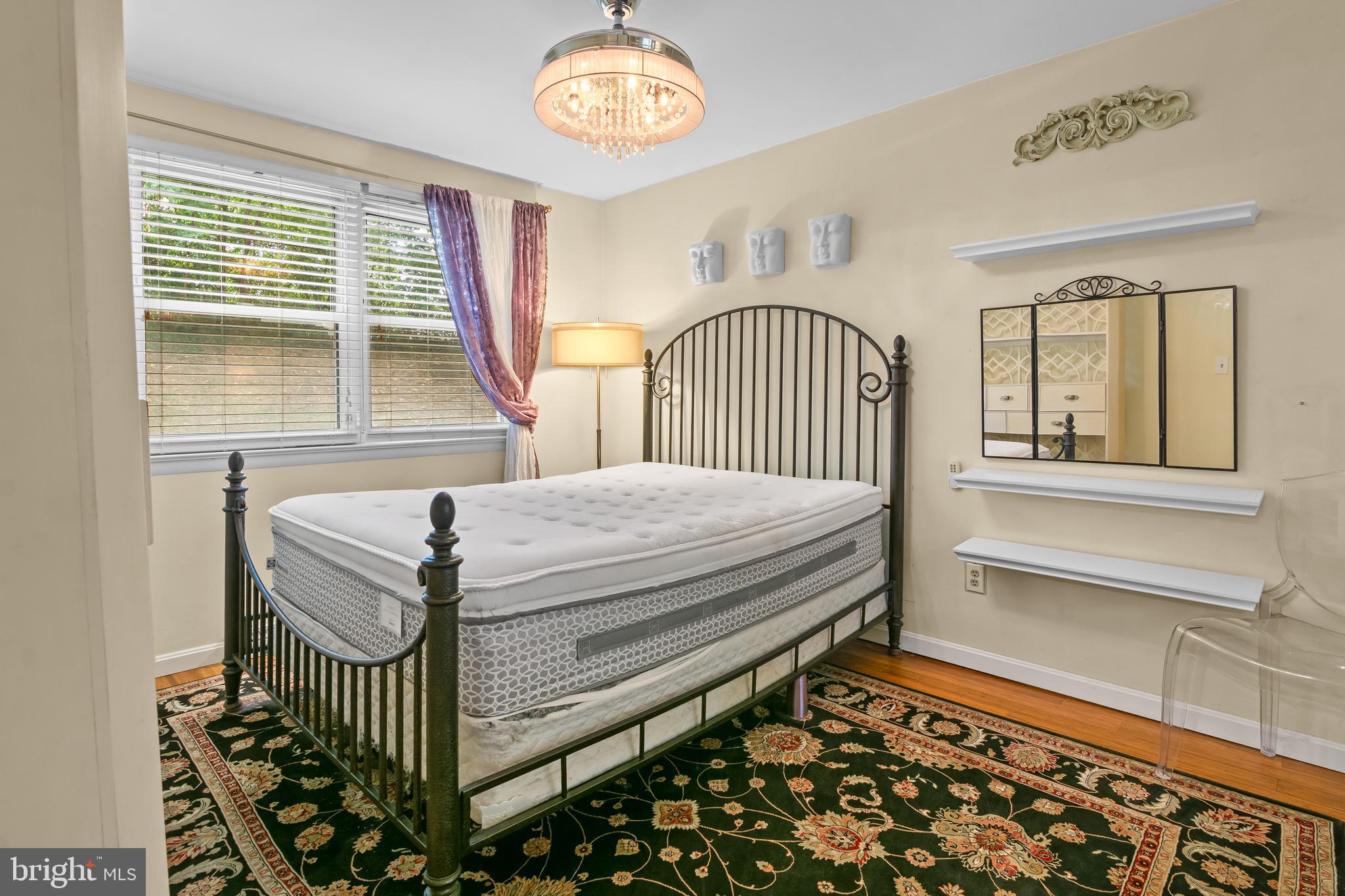 MEDFIELD - Residential Lease