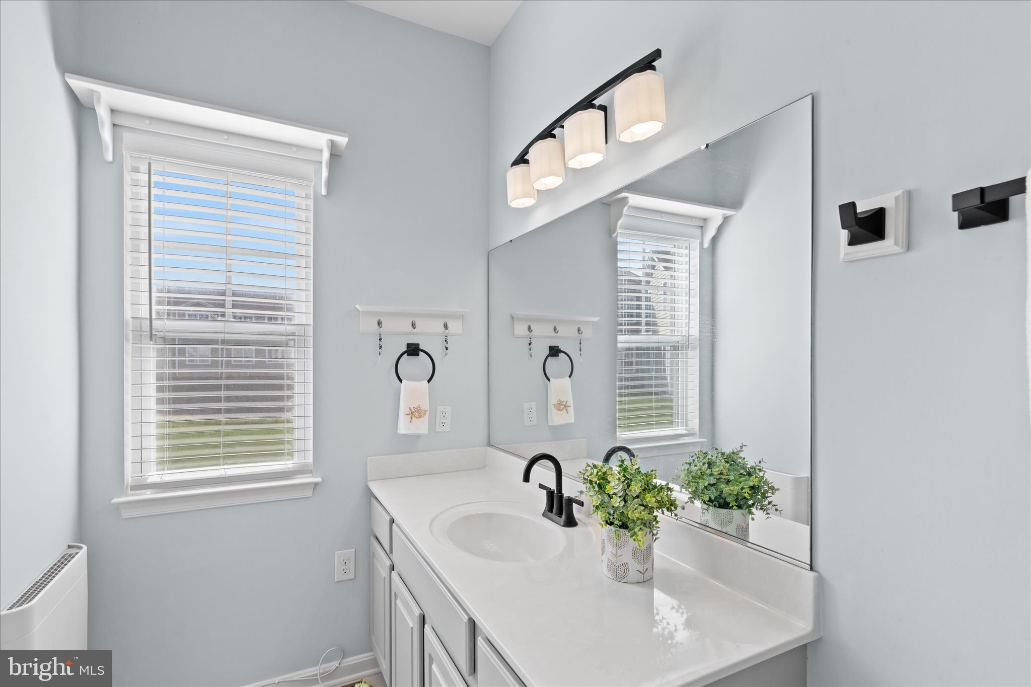 WOODS COVE - Residential