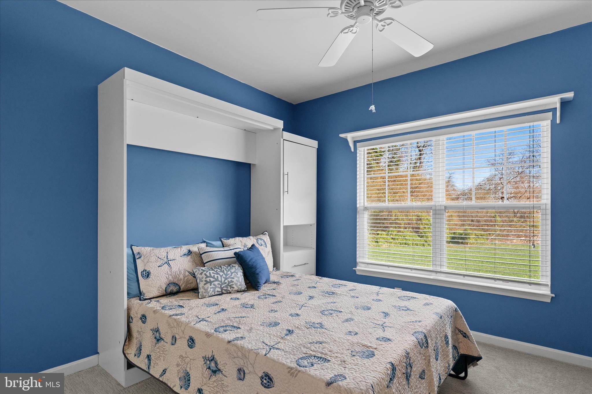 WOODS COVE - Residential