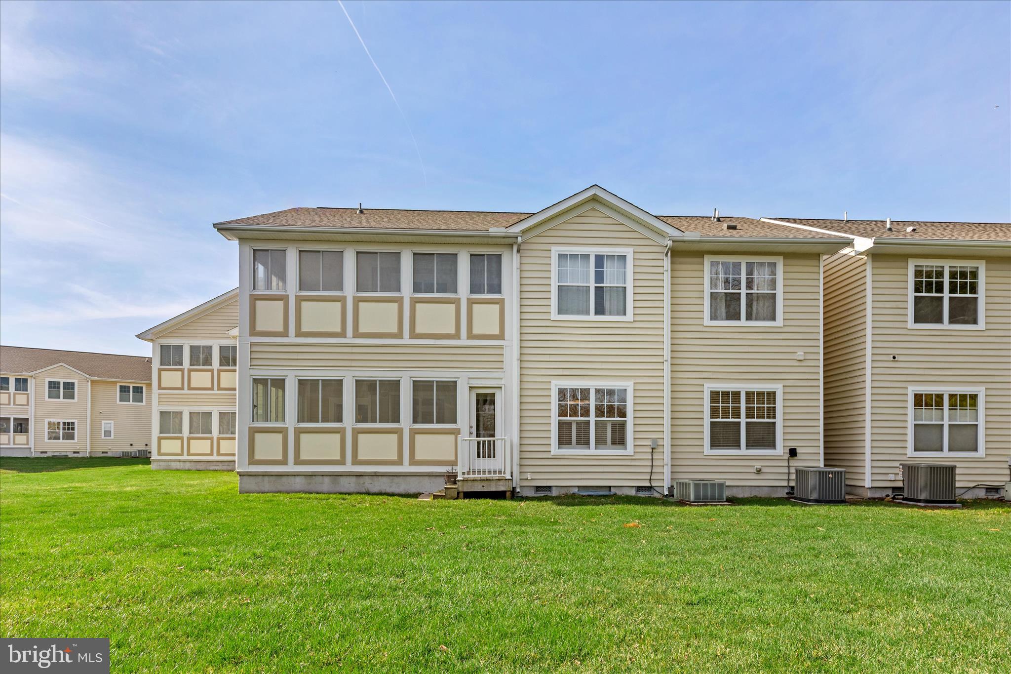 WOODS COVE - Residential