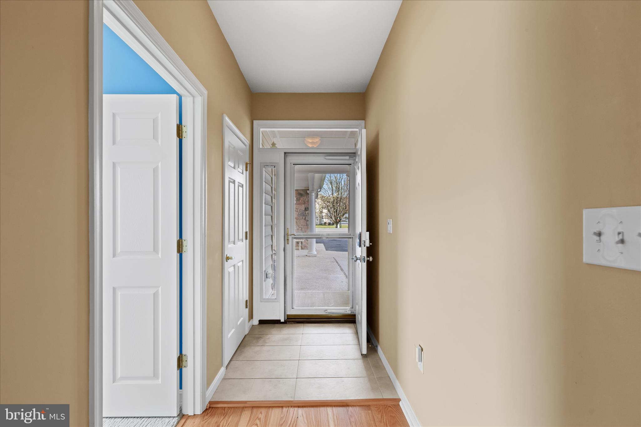 WOODS COVE - Residential