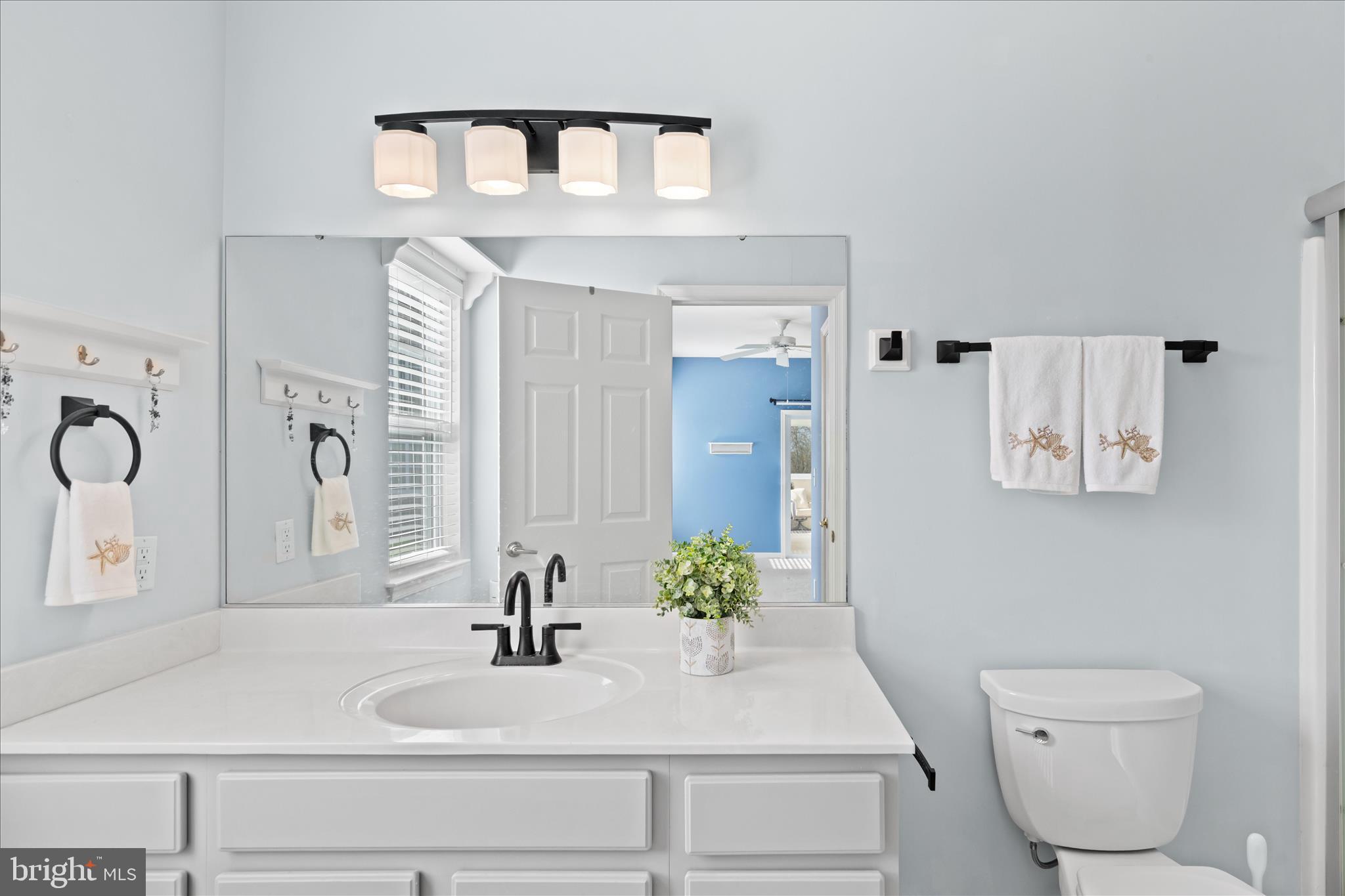 WOODS COVE - Residential